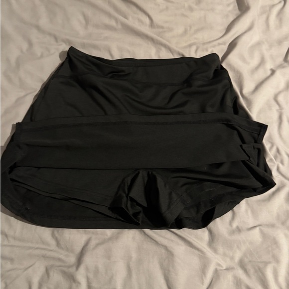Black Athletic Mini Skort - Picture 3 of 7